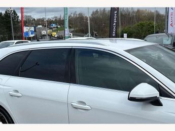 Audi A4 Avant 40 TFSI 204 S Line 5dr S Tronic