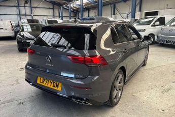 Volkswagen Golf 1.5 eTSI R-Line 5dr DSG