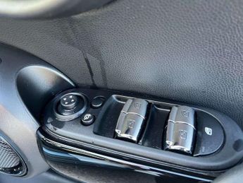 MINI Hatchback 5dr 1.5 Cooper Exclusive 5dr Auto