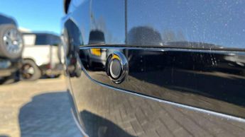 Land Rover Range Rover Evoque 2.0 D200 R-Dynamic SE 5dr Auto