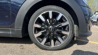 MINI Hatchback 1.5 Cooper Exclusive 3dr Auto