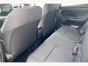 Toyota Yaris 1.5 Hybrid Design 5dr CVT