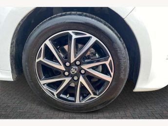 Toyota Yaris 1.5 Hybrid Design 5dr CVT