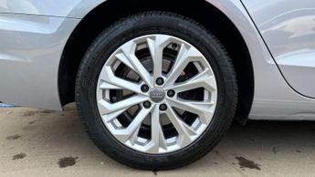 Audi A4 35 TDI Technik 4dr S Tronic