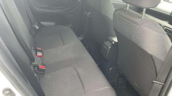 Toyota Yaris 1.5 Hybrid Design 5dr CVT