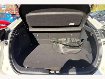 Toyota C-HR 2.0 PHEV Design 5dr CVT