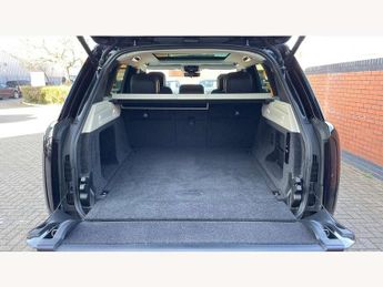 Land Rover Range Rover 3.0 D300 HSE 4dr Auto