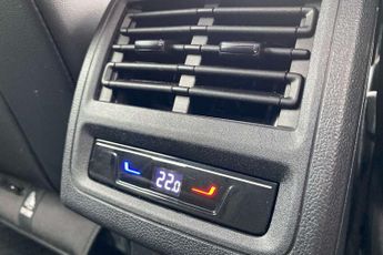 Volkswagen Golf 1.5 eTSI 150 Style 5dr DSG