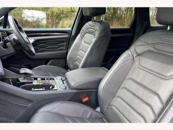 Volkswagen Touareg 3.0 V6 TSI eHybrid 4Motion R 5dr Tip Auto