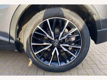 Toyota C-HR 1.8 Hybrid Excel 5dr CVT