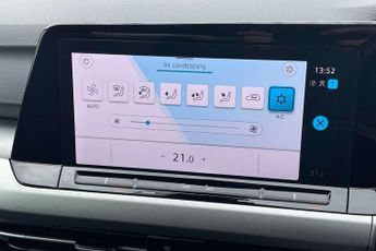 Volkswagen Golf 1.5 eTSI 150 Life 5dr DSG