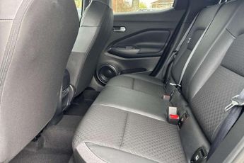 Nissan Juke 1.6 Hybrid N-Connecta 5dr Auto