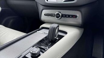 Volvo XC90 2.0 T8 [455] RC PHEV R DESIGN Pro 5dr AWD Auto