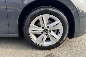 Volkswagen Golf 1.0 eTSI Life 5dr DSG