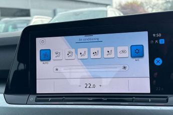 Volkswagen Golf 1.0 eTSI Life 5dr DSG