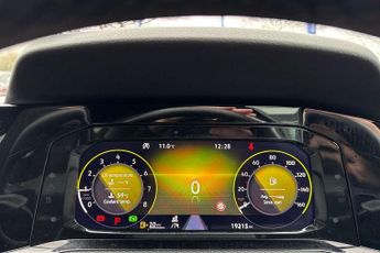 Volkswagen Golf 1.5 eTSI 150 R-Line 5dr DSG
