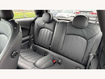 MINI Hatchback 1.5 Cooper Exclusive 3dr Auto