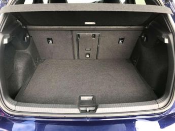 Volkswagen Golf 1.5 eTSI 150 R-Line 5dr DSG