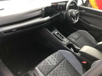 Volkswagen Golf 1.5 eTSI 150 R-Line 5dr DSG