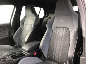 Volkswagen Golf 1.5 eTSI 150 R-Line 5dr DSG