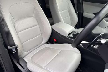 Jaguar E-Pace 2.0 D200 R-Dynamic SE 5dr Auto