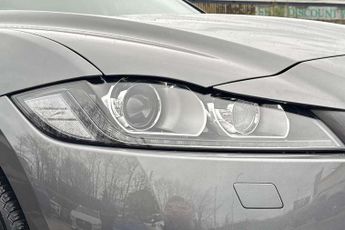 Jaguar F-Pace 3.0d V6 Portfolio 5dr Auto AWD