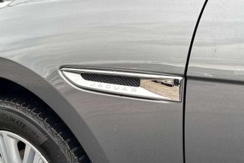 Jaguar F-Pace 3.0d V6 Portfolio 5dr Auto AWD