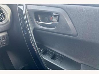 Toyota Auris 1.8 Hybrid Excel TSS 5dr CVT [Leather]