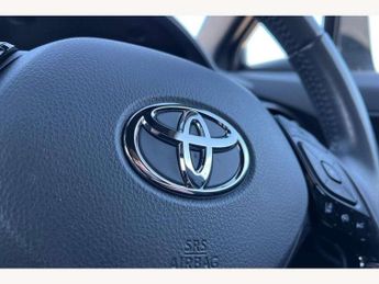 Toyota C-HR 1.8 Hybrid Design 5dr CVT