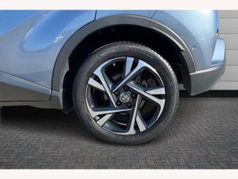 Toyota C-HR 1.8 Hybrid Design 5dr CVT