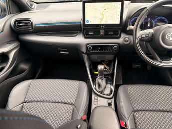 Toyota Yaris 1.5 Hybrid 130 Premiere Edition 5dr CVT