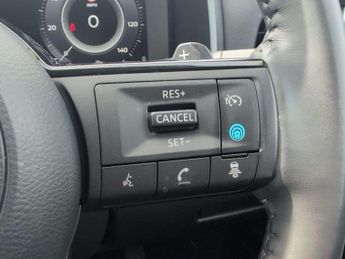 Nissan Qashqai 1.3 DiG-T MH 158 N-Connecta 5dr Xtronic