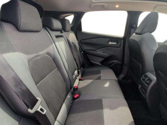 Nissan Qashqai 1.3 DiG-T MH 158 N-Connecta 5dr Xtronic