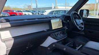Land Rover Defender 3.0 D300 X-Dynamic HSE 90 3dr Auto