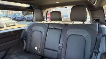 Land Rover Defender 3.0 D300 X-Dynamic HSE 90 3dr Auto