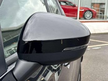 Nissan Juke 1.6 Hybrid N-Connecta 5dr Auto