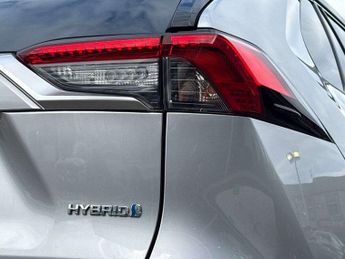 Toyota RAV4 2.5 VVT-i Hybrid Dynamic 5dr CVT