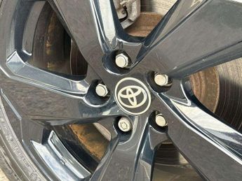 Toyota RAV4 2.5 VVT-i Hybrid Dynamic 5dr CVT