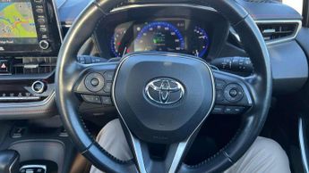 Toyota Corolla 2.0 VVT-i Hybrid Excel 5dr CVT