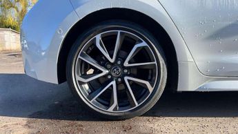 Toyota Corolla 2.0 VVT-i Hybrid Excel 5dr CVT