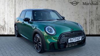 MINI Hatch 1.5 Cooper Sport 5dr Auto [Comfort/Nav Pack]