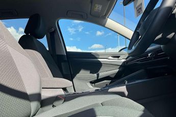 Volkswagen Golf 1.5 eTSI 150 Active 5dr DSG