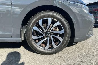 Volkswagen Golf 1.5 eTSI 150 Active 5dr DSG