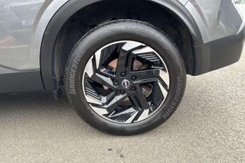 Nissan Qashqai 1.3 DiG-T MH 158 N-Connecta 5dr Xtronic