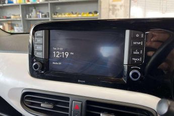 Hyundai i10 1.0 MPi Premium 5dr Auto