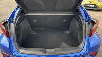 Toyota C-HR 1.8 Hybrid Design 5dr CVT