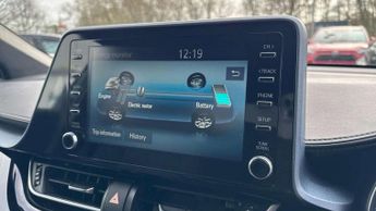 Toyota C-HR 1.8 Hybrid Design 5dr CVT