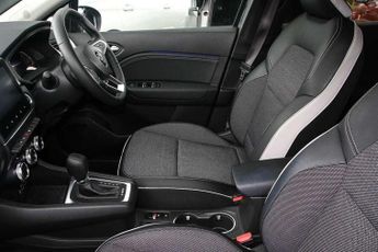 Renault Captur 1.6 E-Tech full hybrid 145 Techno 5dr Auto