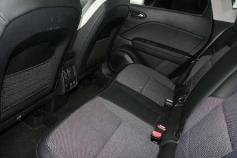 Renault Captur 1.6 E-Tech full hybrid 145 Techno 5dr Auto