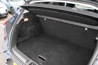 Renault Captur 1.6 E-Tech full hybrid 145 Techno 5dr Auto